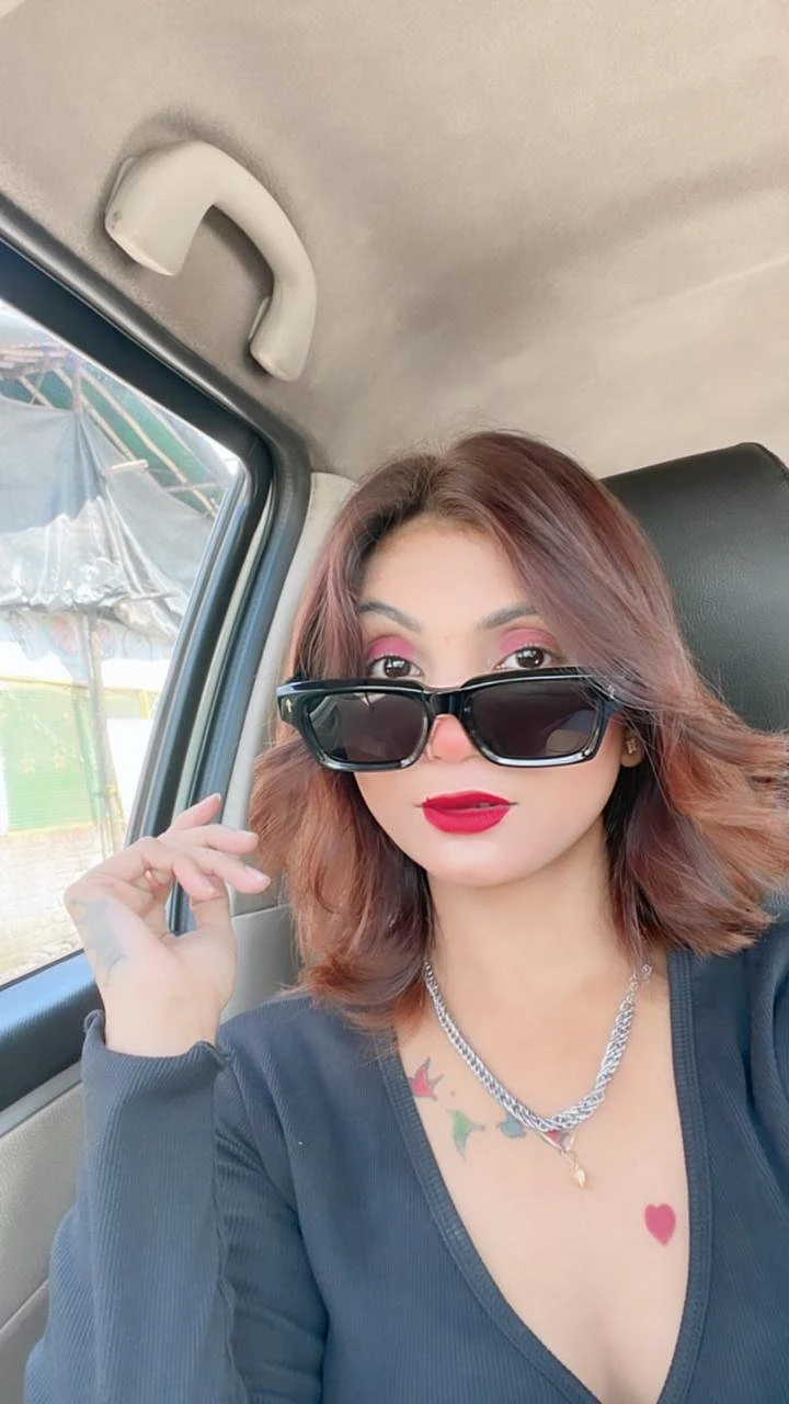 Zanya cam show real meet – Indian escort in Hyderabad — 8 / 15