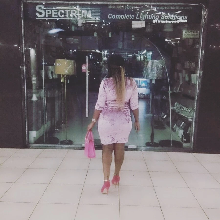 BLACK BEAUTIES – Indian escort in New Delhi — 4 / 5