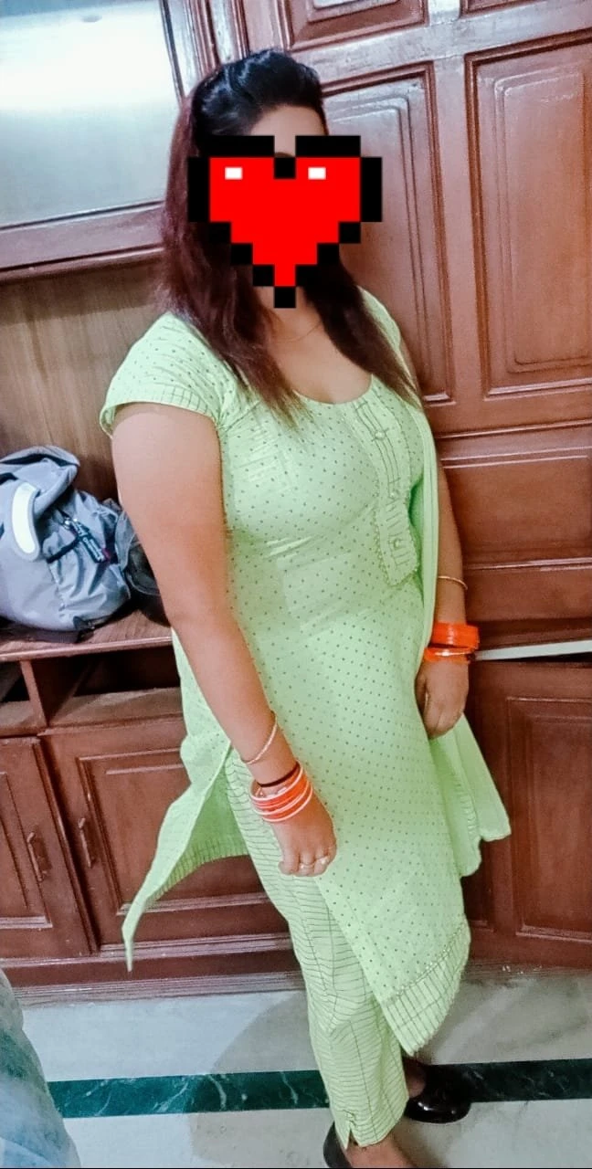 Vaishali Newly Married – Indian escort in New Delhi — 2 / 4
