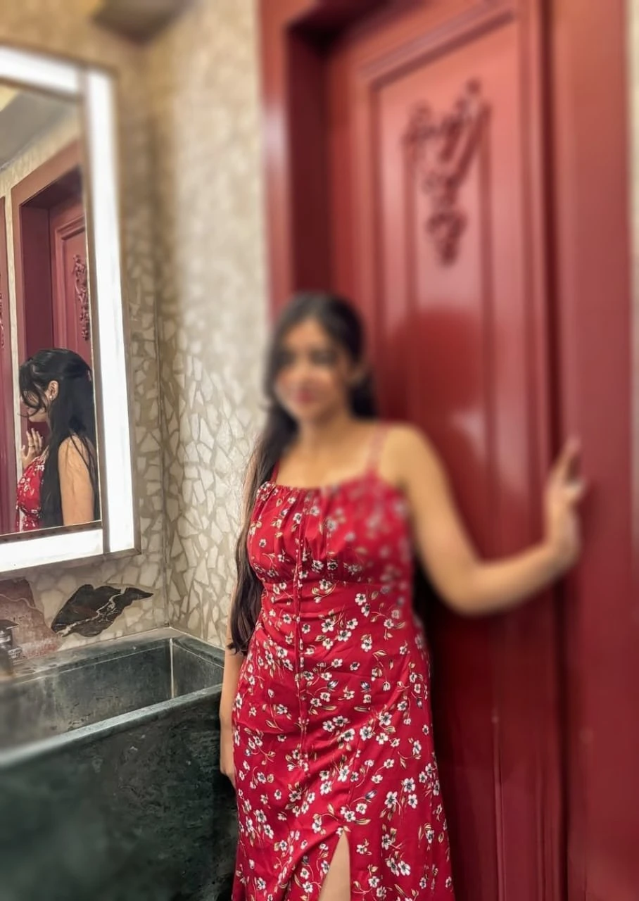 Webcam & sex chat – Indian escort in Hyderabad — 2 / 4
