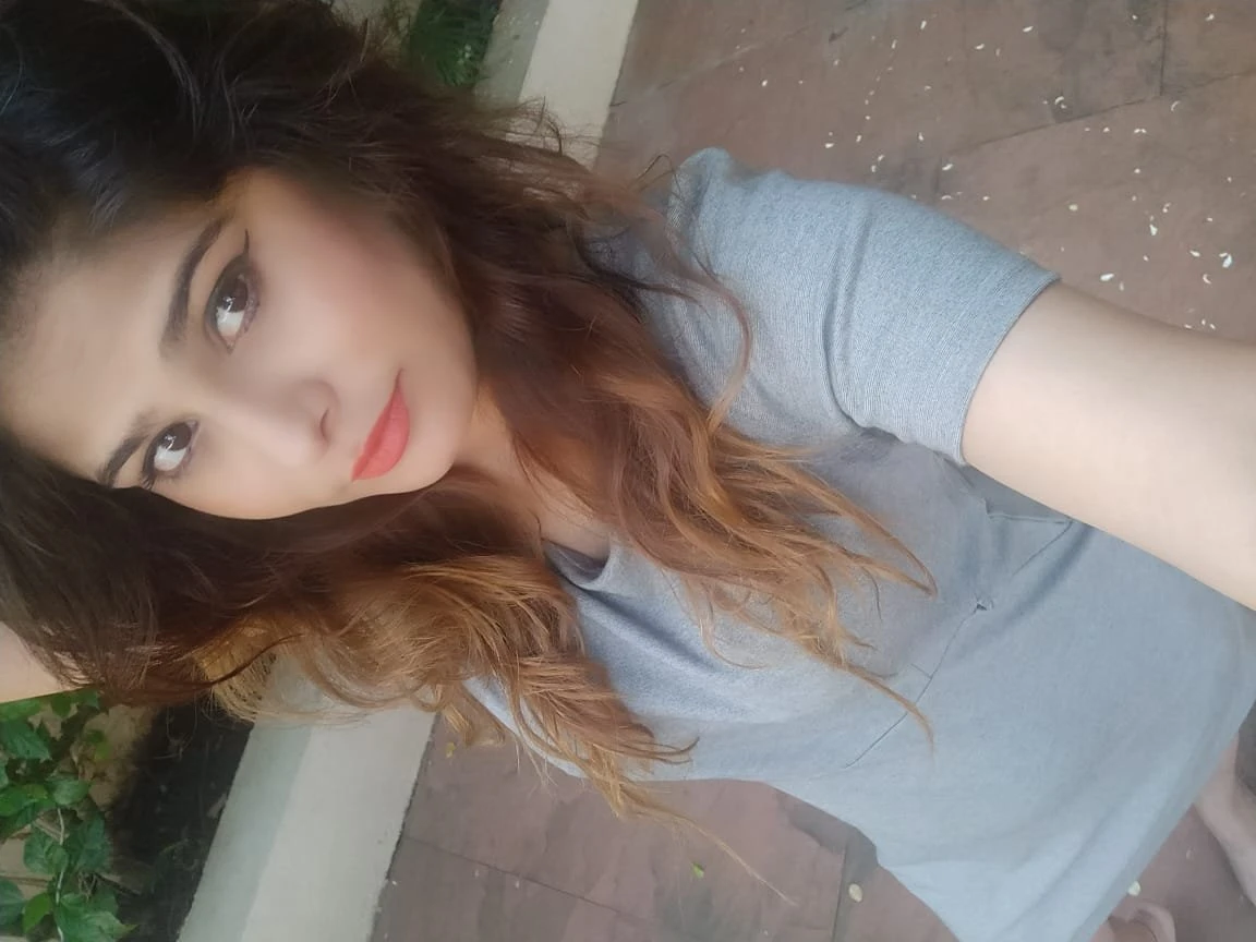 Bhumika Malhotra – Indian escort in Mumbai — 2 / 3