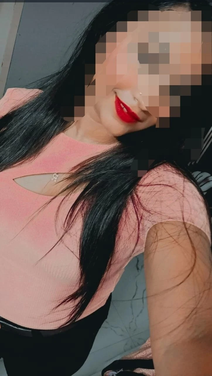 Ishika – Indian escort in Kolkata — 1 / 2