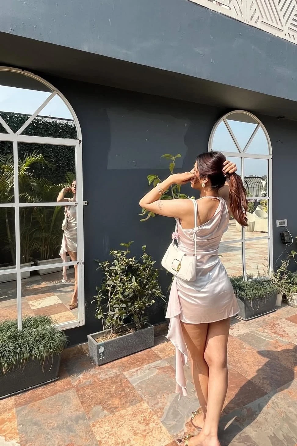 Divya – Indian escort in New Delhi — 3 / 4