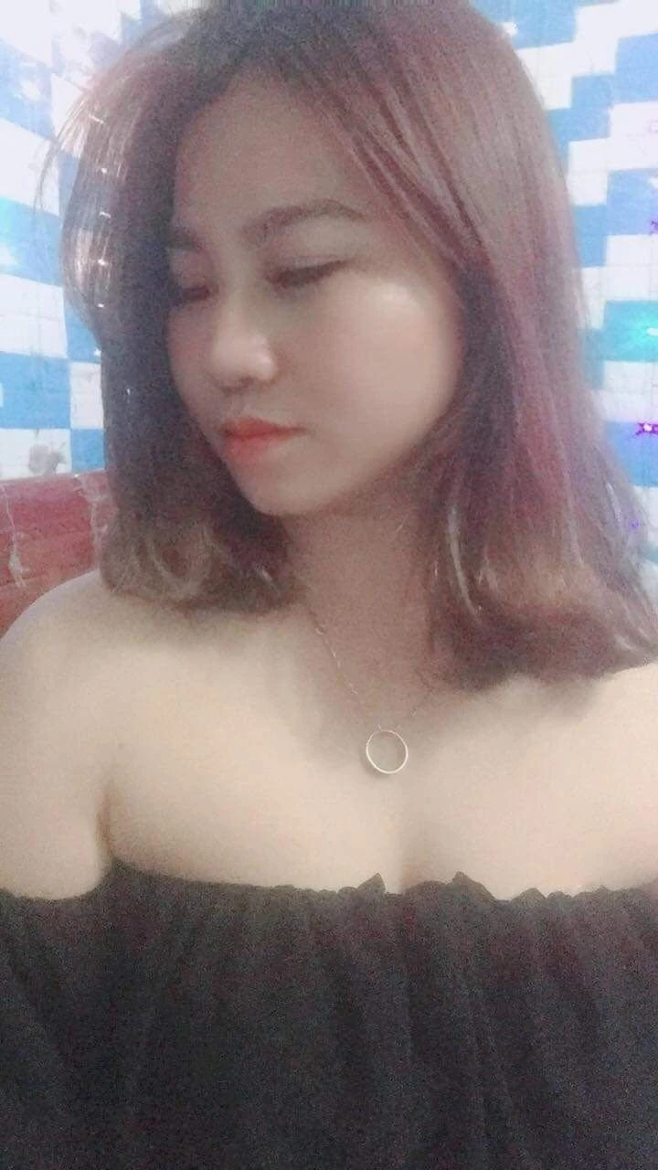 Albania'Deira – Japanese escort in Tirana — 3 / 6