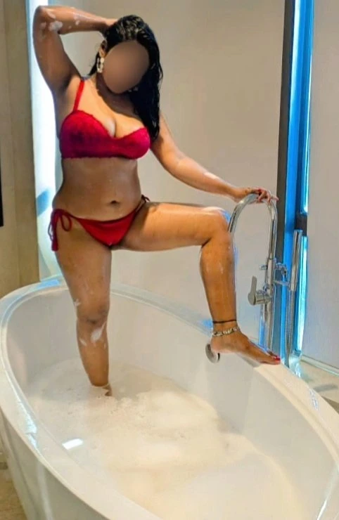 Suchismita Sengupta Bengali Independent – Indian escort in Mumbai — 1 / 4