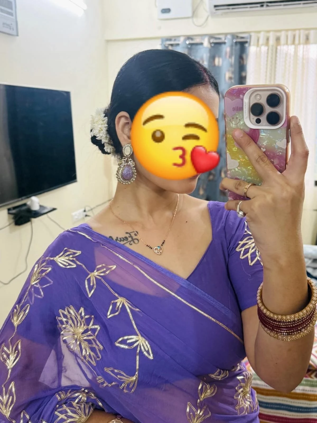 SUNAINA CAM QUEEN /MEET BIG BOOBS – Indian escort in New Delhi — 4 / 22