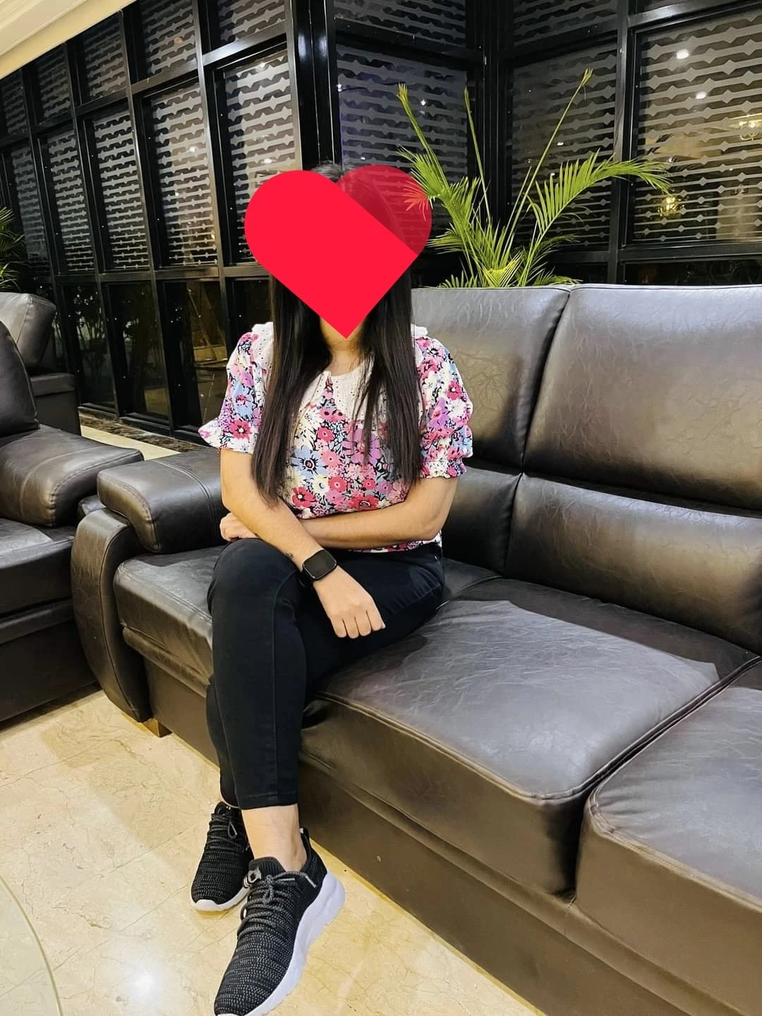 Nisha independent CAM/REAL – Indian escort in Noida — 5 / 6