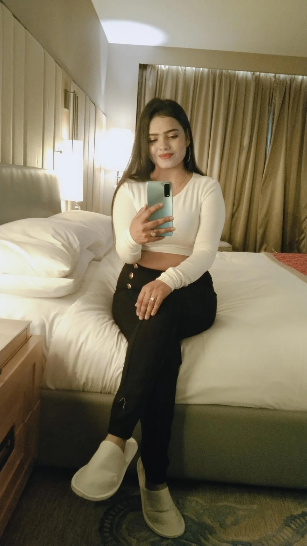 Cash Payment Only Call Manisha – Indian escort agency in Kolkata — 3 / 7