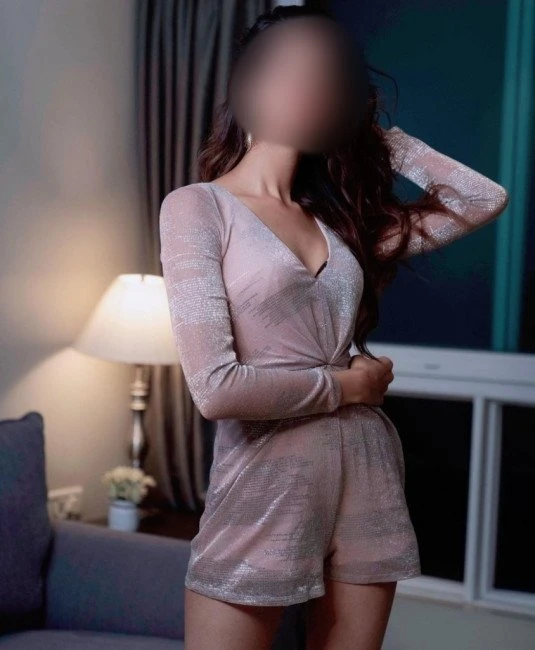 Priyanka malhotra web cam and real – Indian escort in Mumbai — 2 / 4