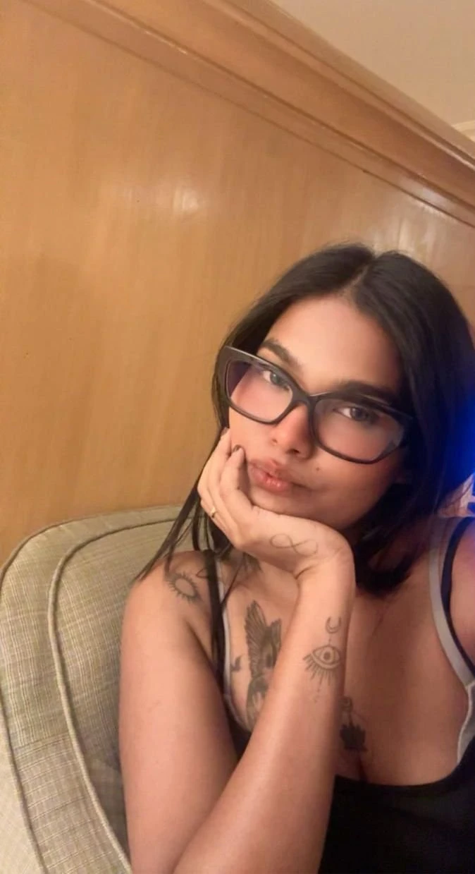 Independent Jenny Few Days for Uuu – Indian escort in Mumbai — 5 / 9