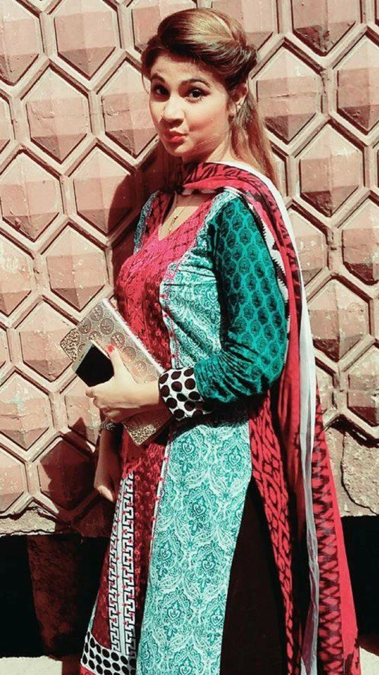 Nealam – Pakistani escort in Lahore — 4 / 12