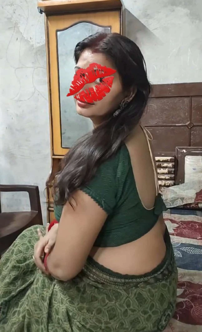 Haryanvi bhabi cam session only – Indian escort in New Delhi — 7 / 8