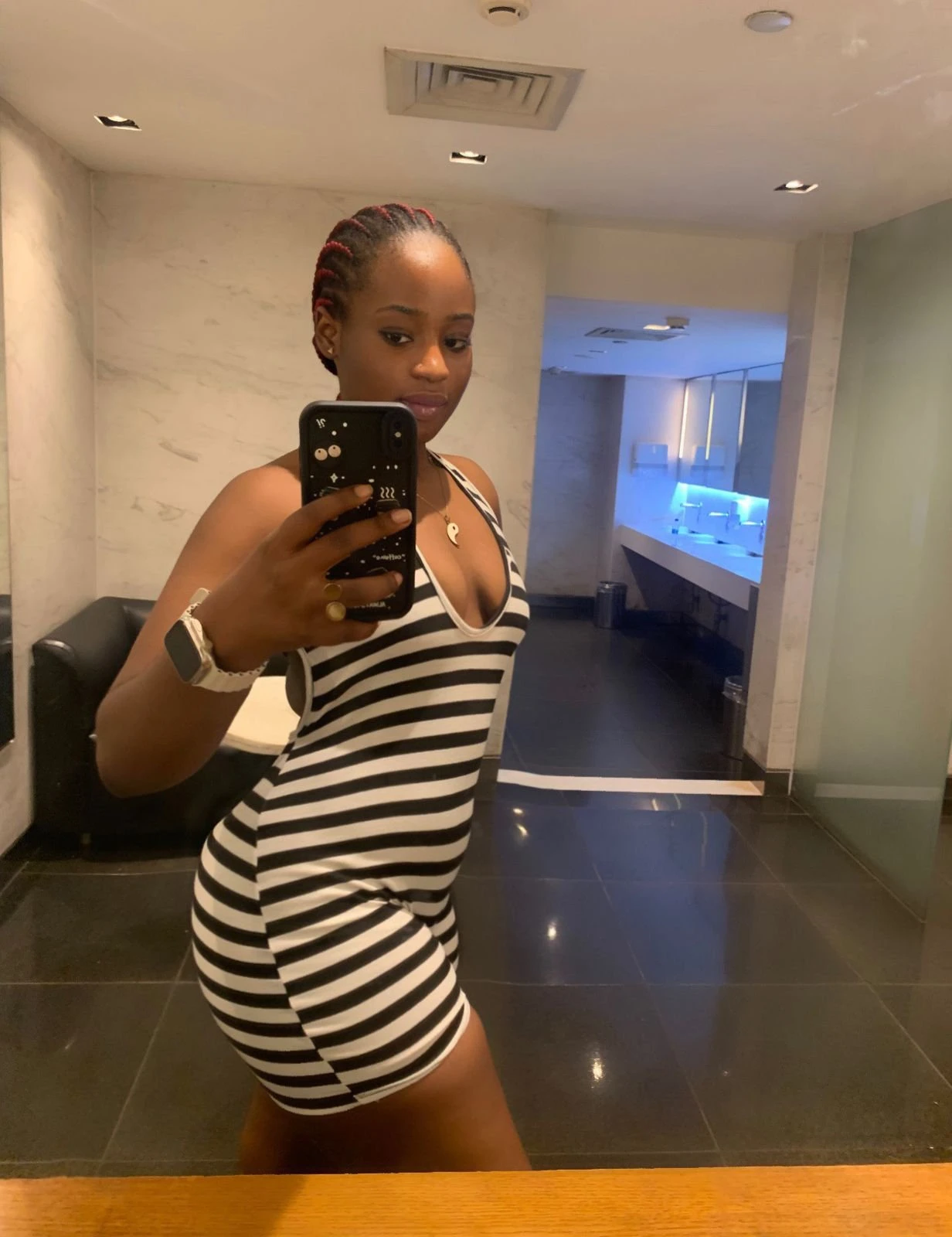 Queen, Best African Escort – South African escort in Kolkata — 2 / 6