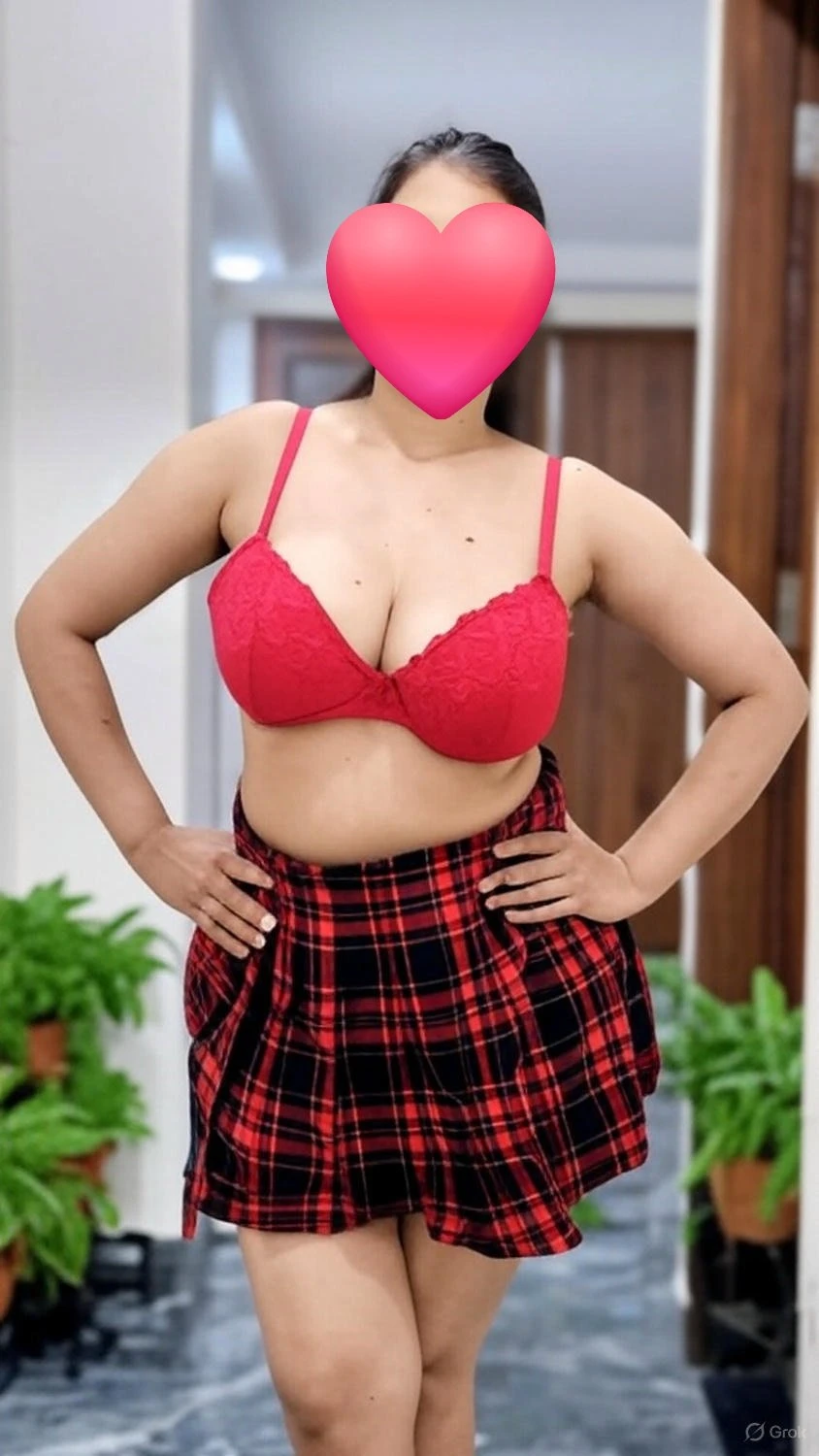 Natasha New Girl CAM and real meet – Indian escort in New Delhi — 1 / 22