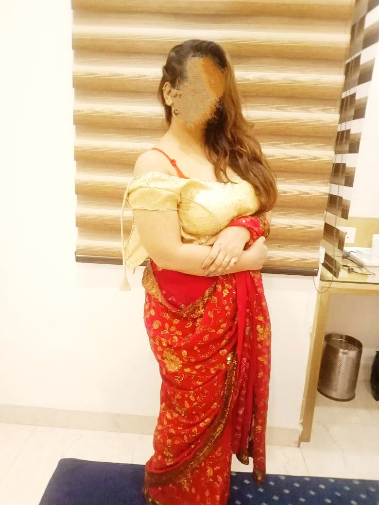 Khushi (Independent Punjaban Housewife) – Indian escort in New Delhi — 10 / 17