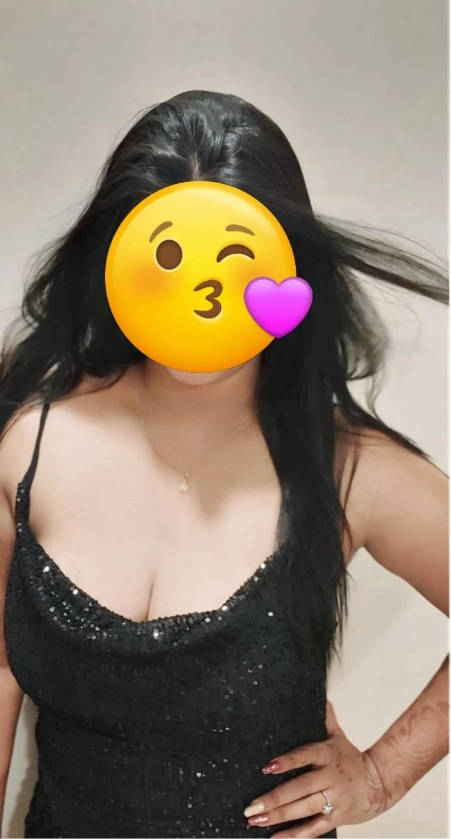 Chahat Independent – Indian escort in Mumbai, Escort, Mumbai