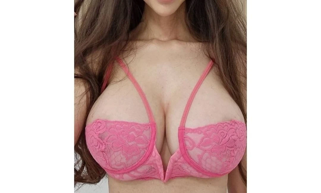 Simran – Indian escort in New Delhi — 6 / 8