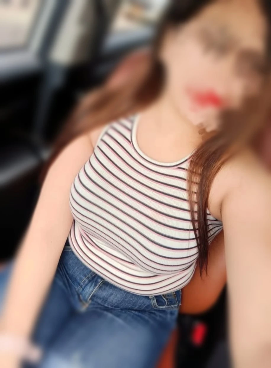 Nancy Cam Show and Real Meet Service – Indian escort in Kochi — 2 / 6