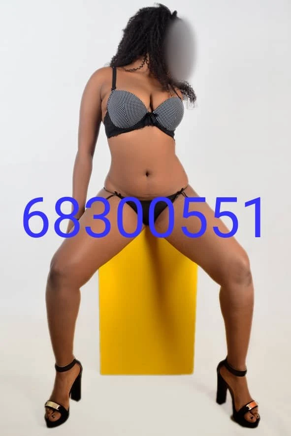Anita – Ivorian escort in Abidjan — 3 / 4