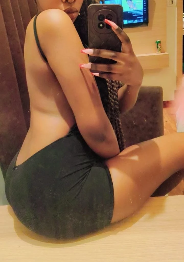 Juicy Pamela Soft Round Ass Meet & Cum – South African escort in Mumbai — 5 / 11
