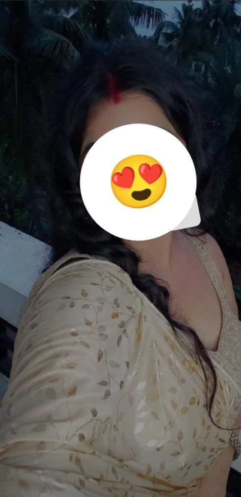 Sapna – Iranian escort in New Delhi — 4 / 9