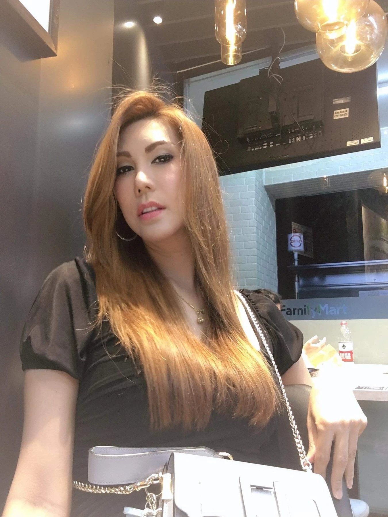 Gina in India – Malaysian escort in New Delhi — 2 / 6