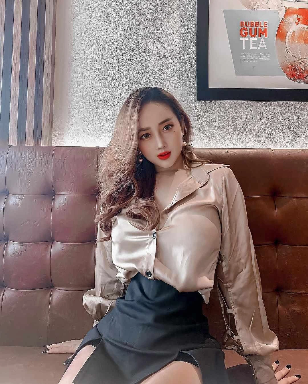 Elis – Thai escort in Bergen — 4 / 10
