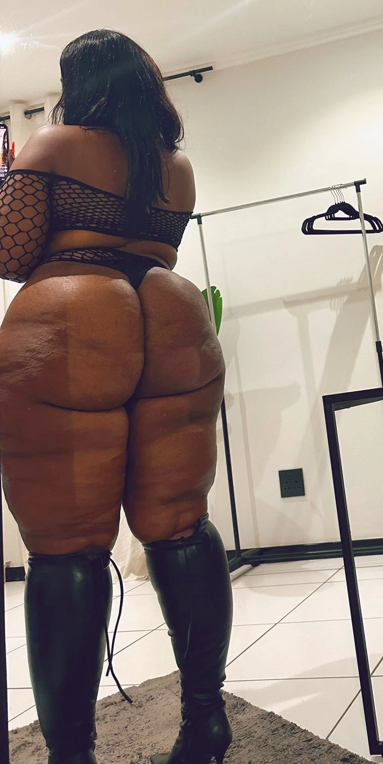 Chocolate – Haitian escort in New Delhi — 5 / 11
