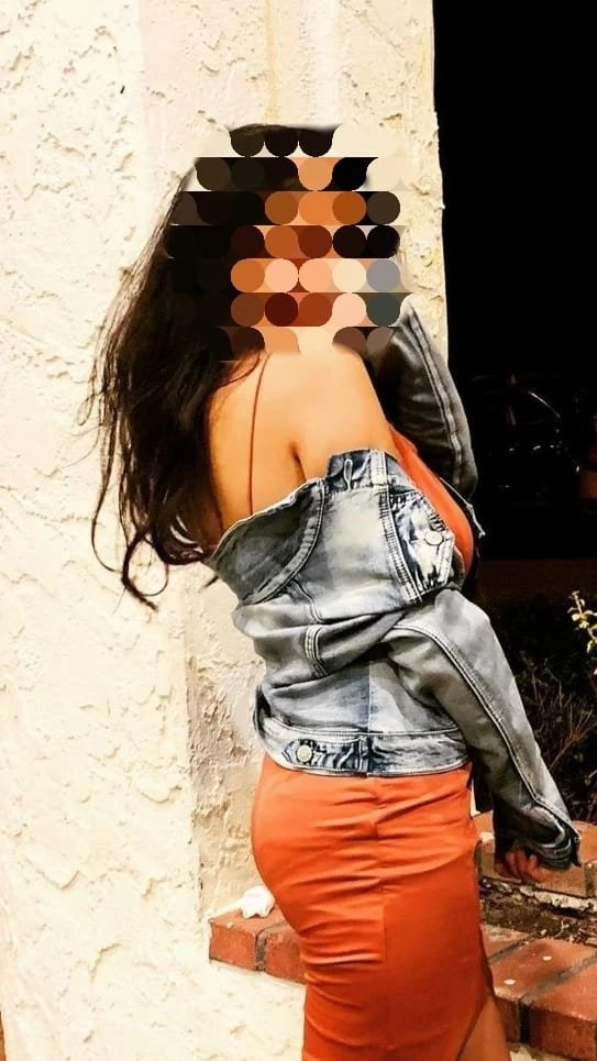 Ashwini G on Cam and Occasional Meetups – Indian adult performer in Mumbai — 3 / 9