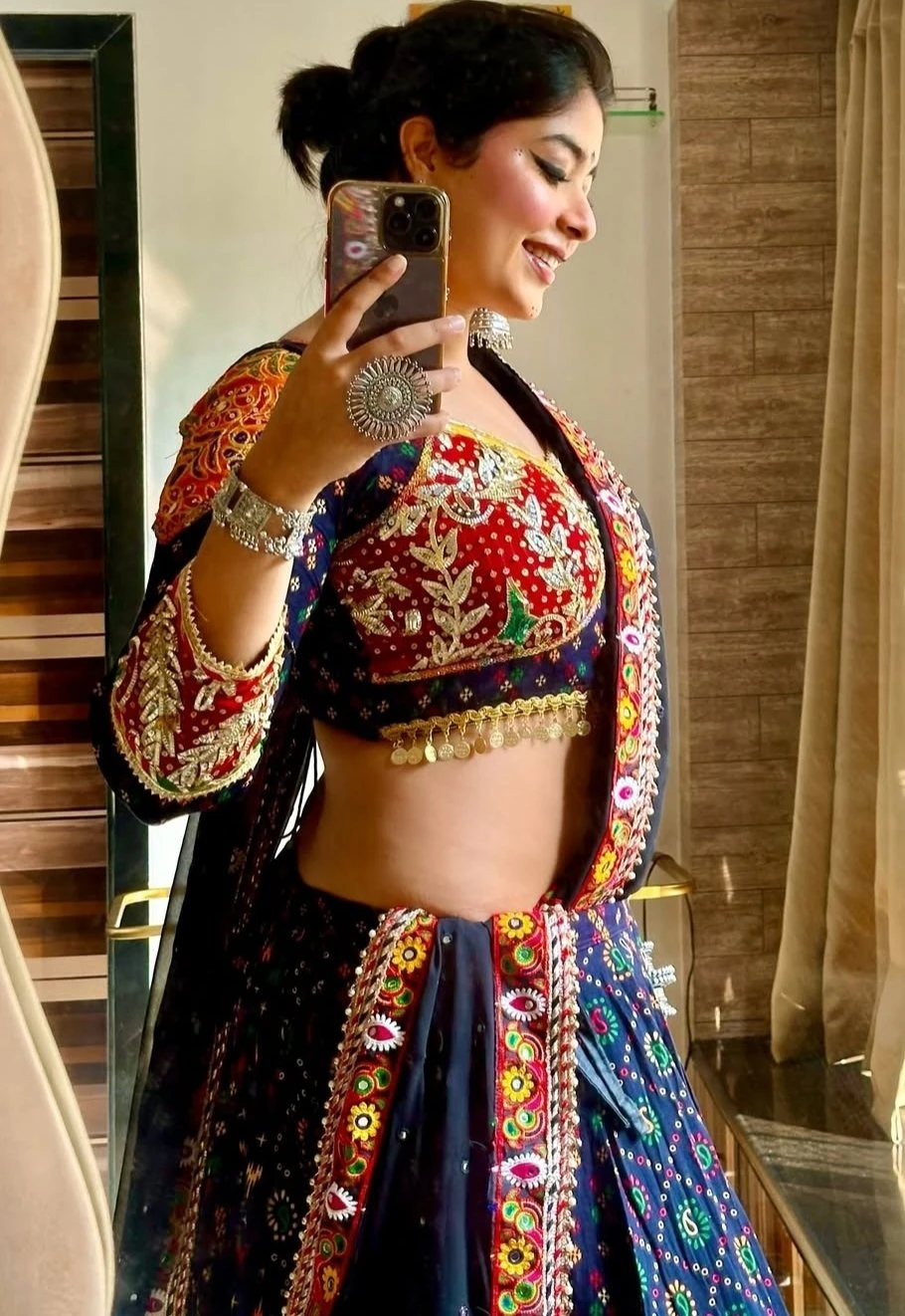 Independent Tapasya Meets/cam – Indian escort in Mumbai — 3 / 4