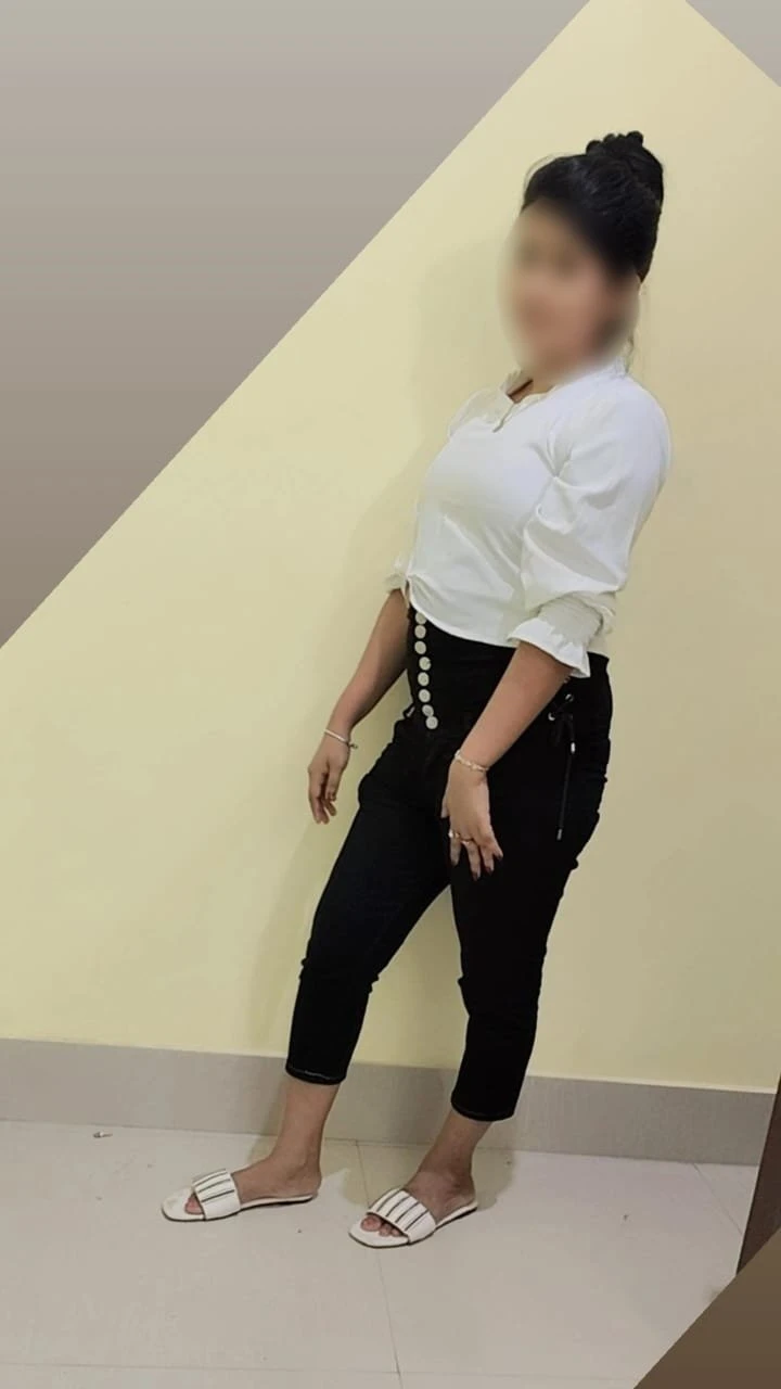 Nikki an Independent Cash Pay ONS GFE – Indian escort in Pune — 7 / 9