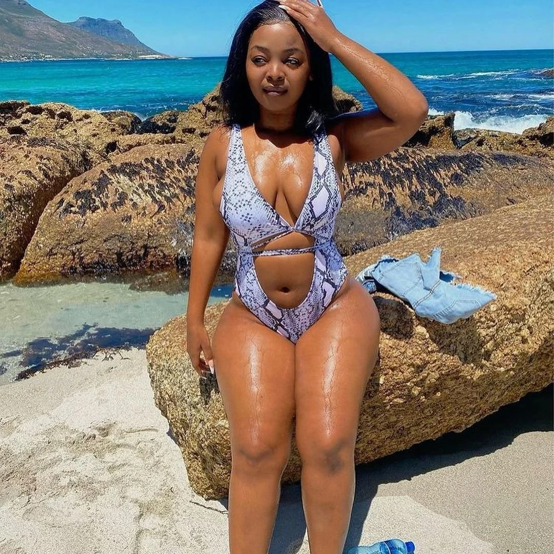 Sexy Ebony Agency – South African escort in Beirut — 14 / 15