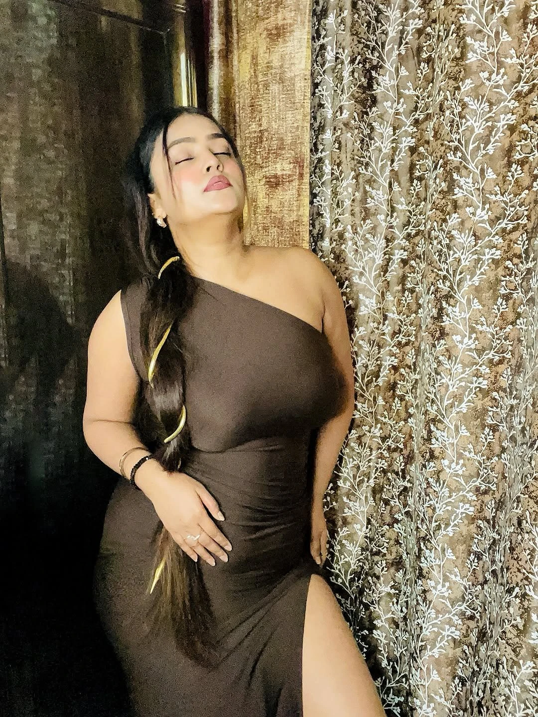 Bhumi – Indian escort in Navi Mumbai — 2 / 9