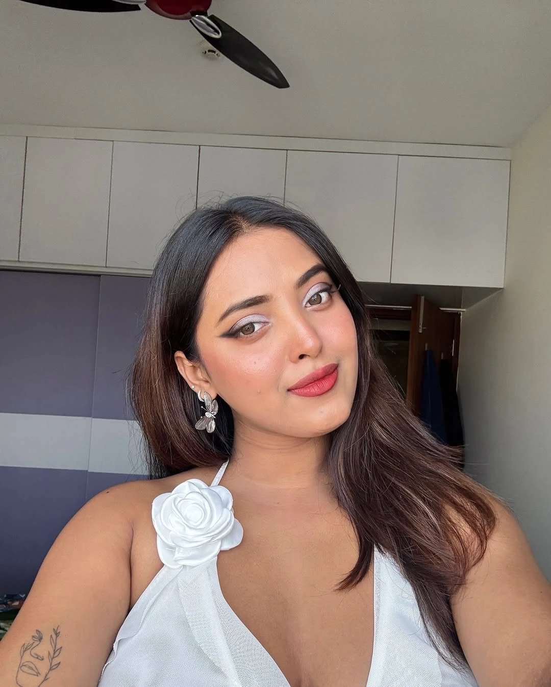 Hiral – Indian escort in Pune — 2 / 4