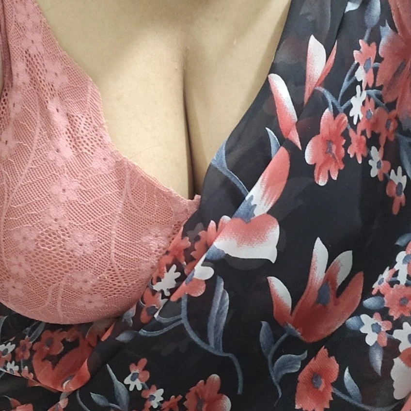 Deepureddy08 – Indian escort in Hyderabad — 2 / 6
