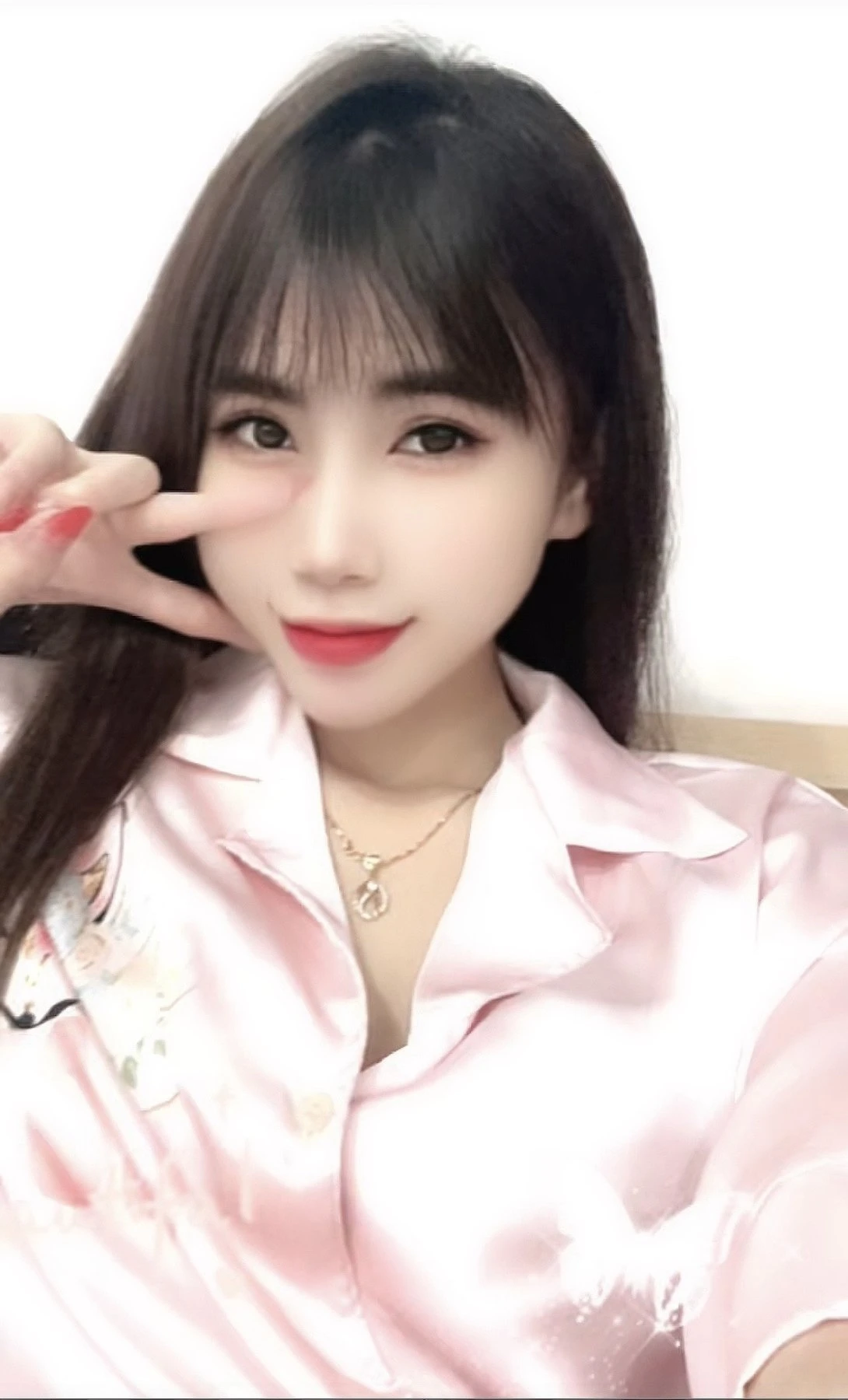 Cherry – Vietnamese masseuse in Hanoi — 3 / 6