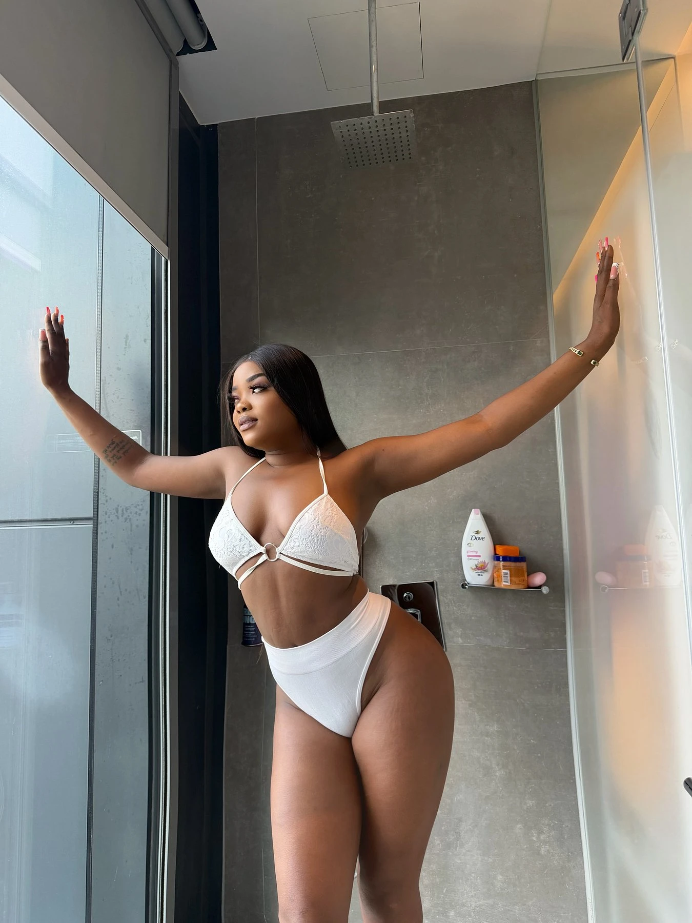 Sharon Juicy – Kenyan escort in Abidjan — 2 / 6