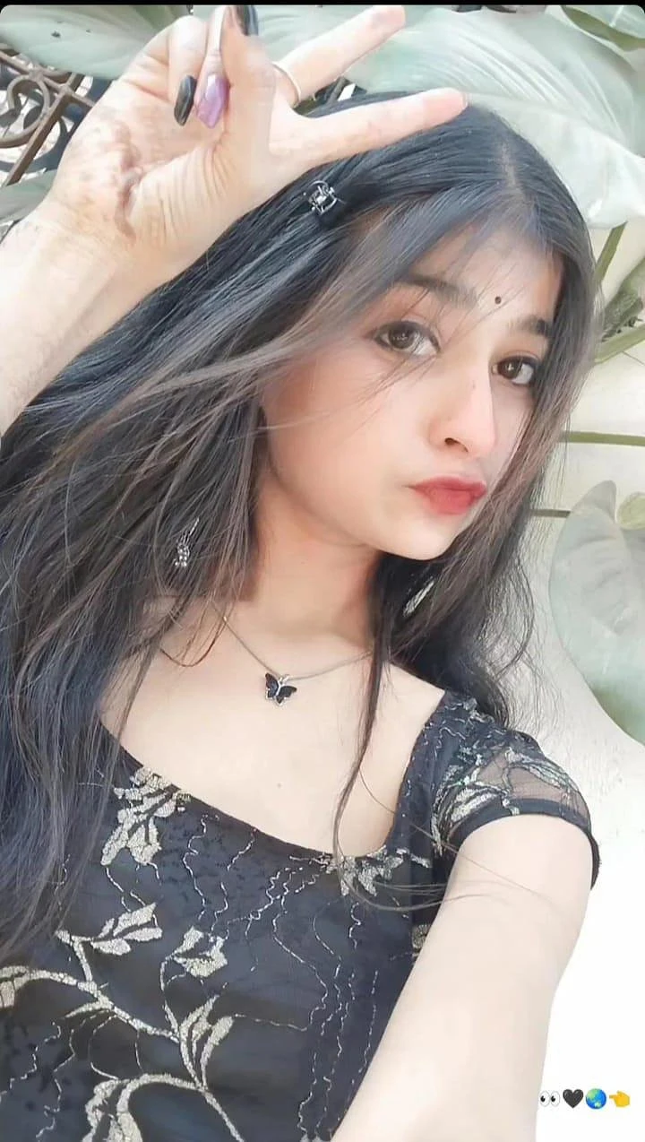 Jannat cam show real meet 🥵 – Indian escort in Hyderabad — 5 / 7