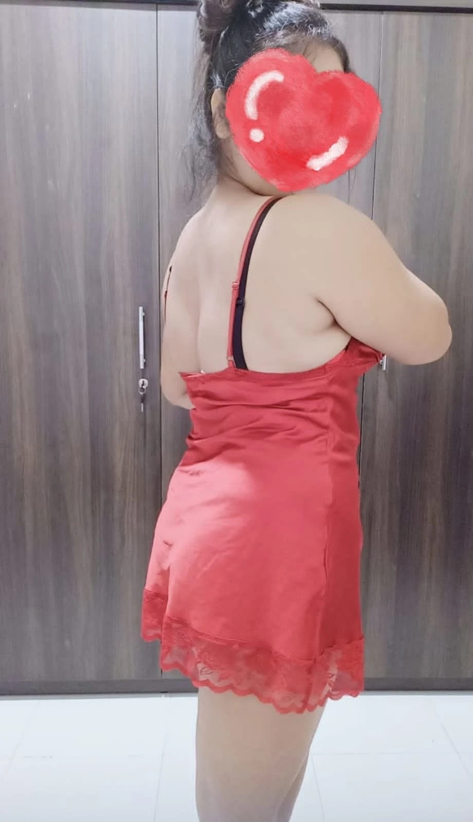 Rishika Live Cam Show – Sri Lankan escort in Colombo — 3 / 12