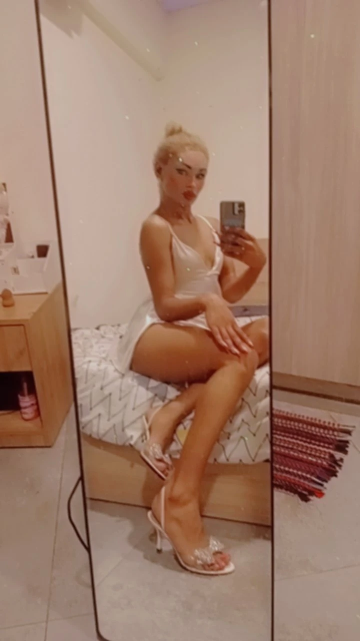 Lady's – Lebanese escort in Beirut — 7 / 9