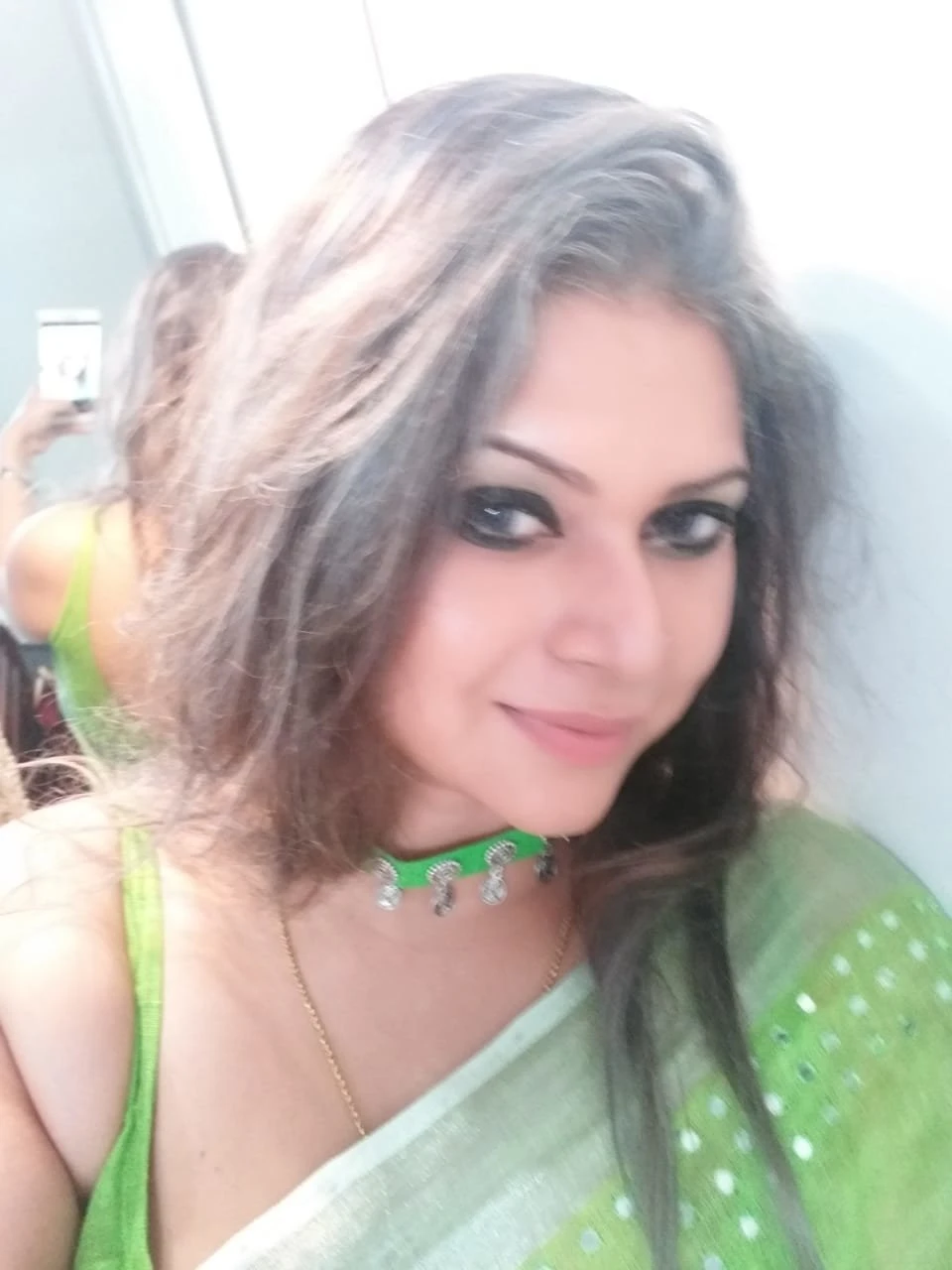 Sumita Sanyal – Indian escort in Mumbai — 3 / 7