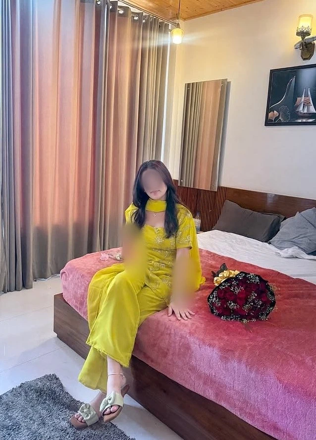 Simran – Indian escort in Hyderabad — 2 / 7