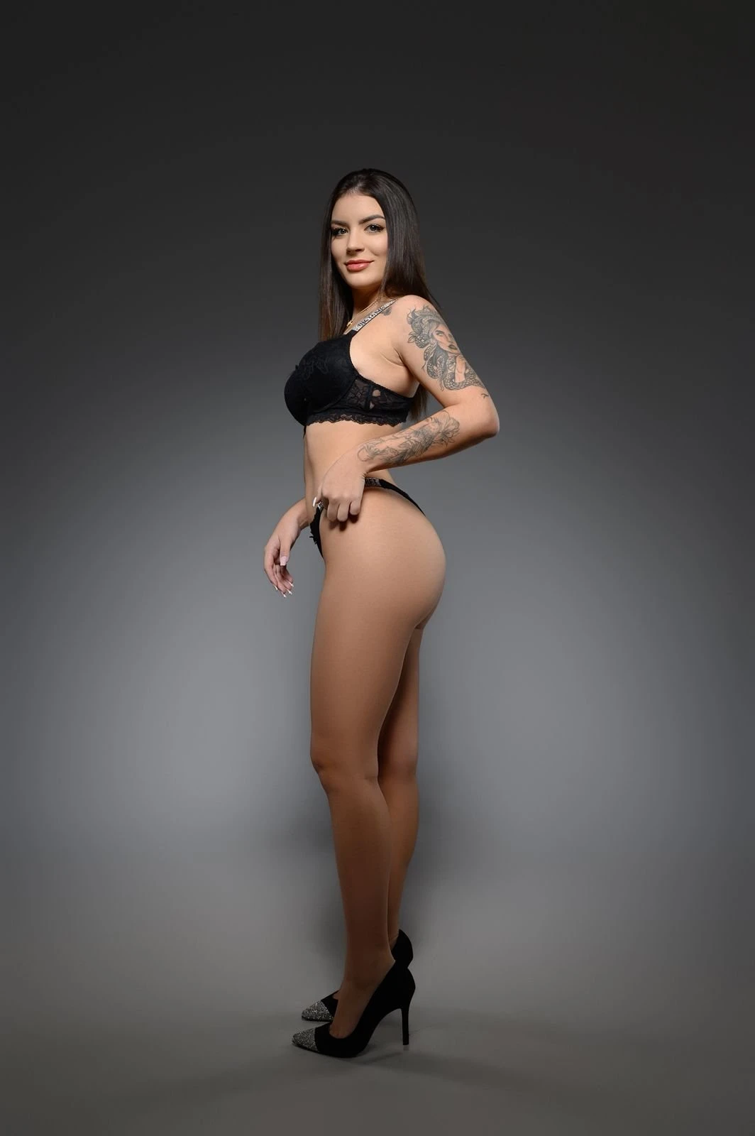 ROXANA – Brazilian escort in Mauritius — 11 / 14