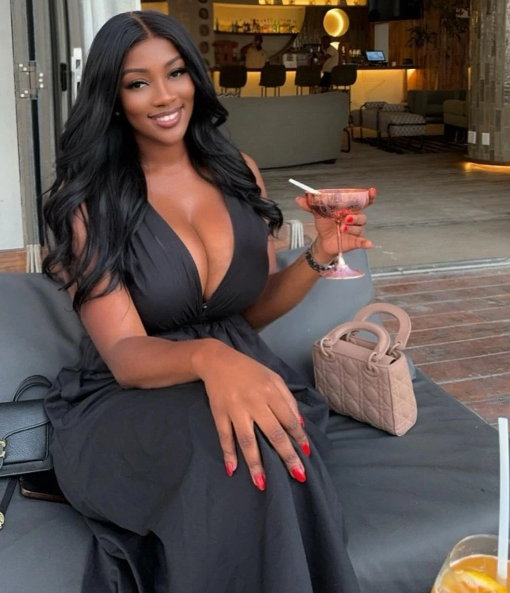 Shakira ( Real Meeting and Cam Sessions – Zimbabwean escort in Hyderabad — 2 / 4