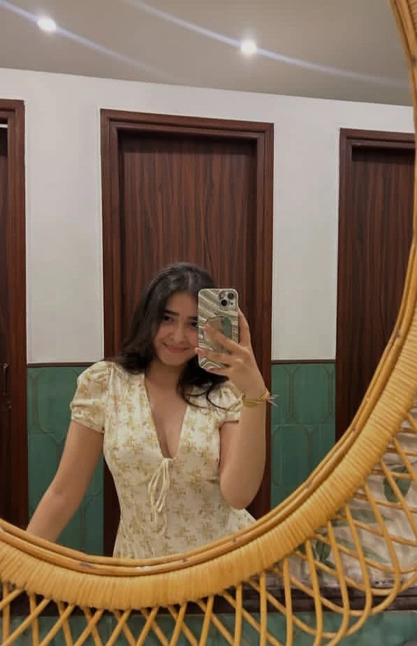 I Am Lavnayaa Independent Professional – Indian escort in Mumbai — 4 / 12