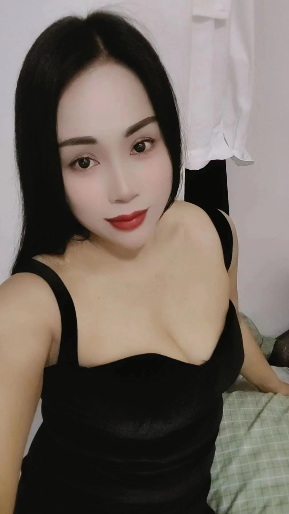 Susie – Japanese escort in Almaty — 1 / 5