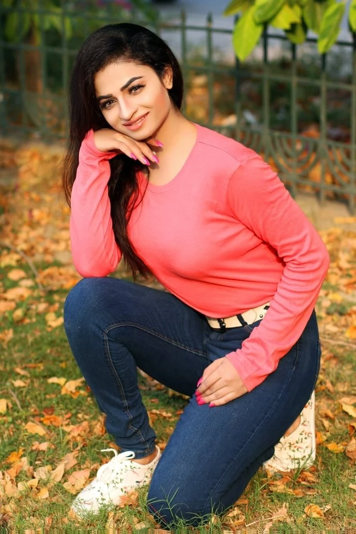 Komal Call Girls – Pakistani escort in Lahore — 3 / 11