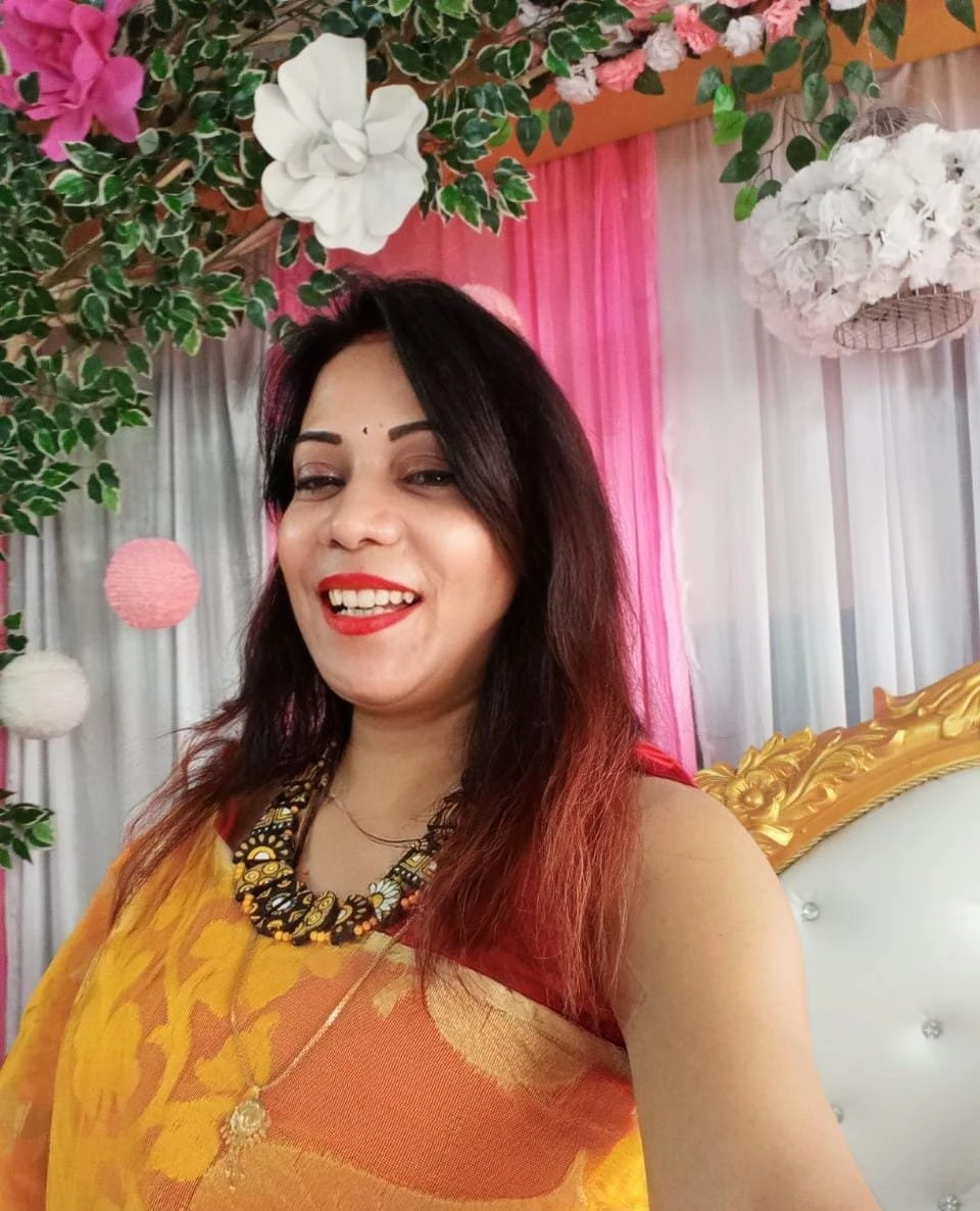 9'9'0'3'4'1'1'3'9'8 PIYALI Real Meet Cam – Indian escort in Kolkata — 6 / 12