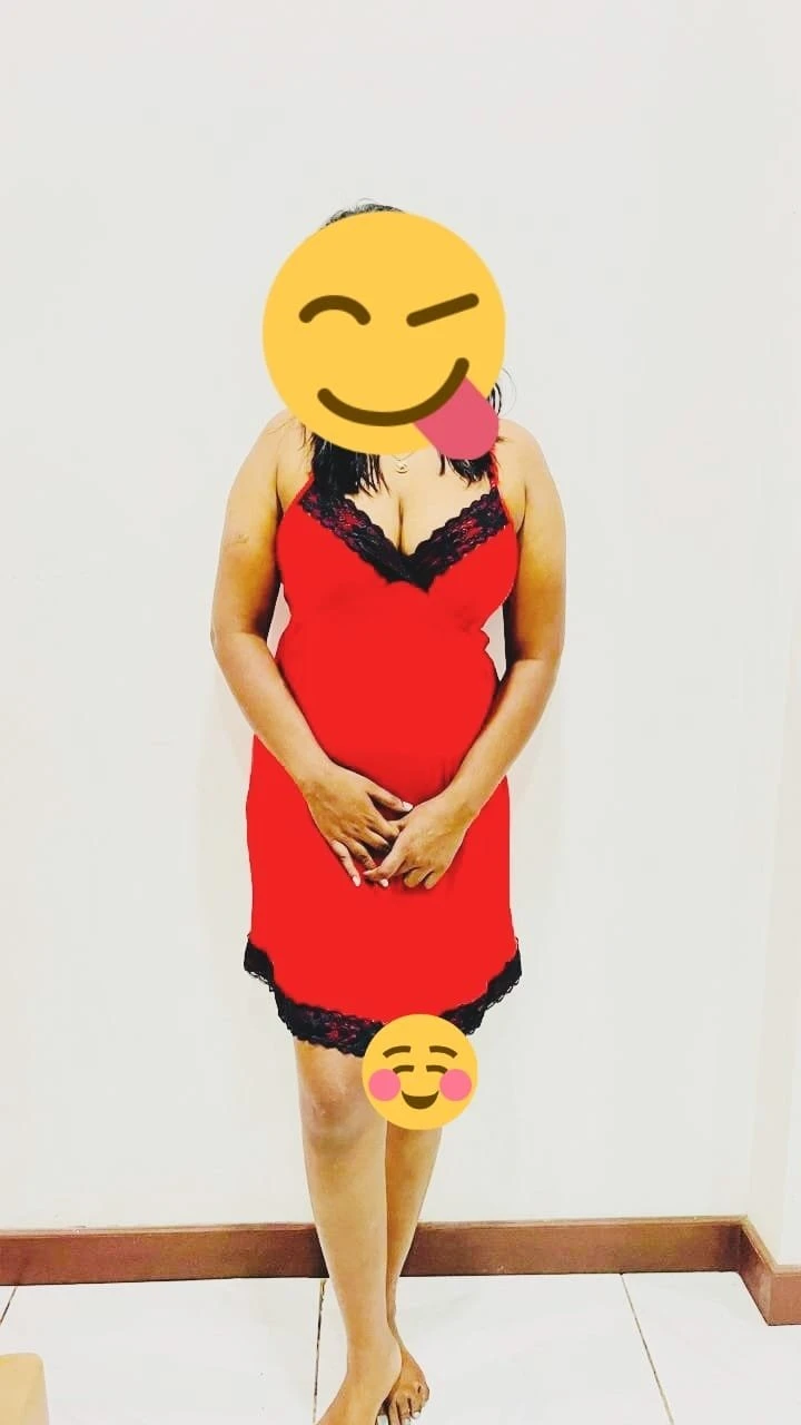 cam with toys, linger/ bi sex/ misterss/ – Sri Lankan escort in Colombo — 18 / 21