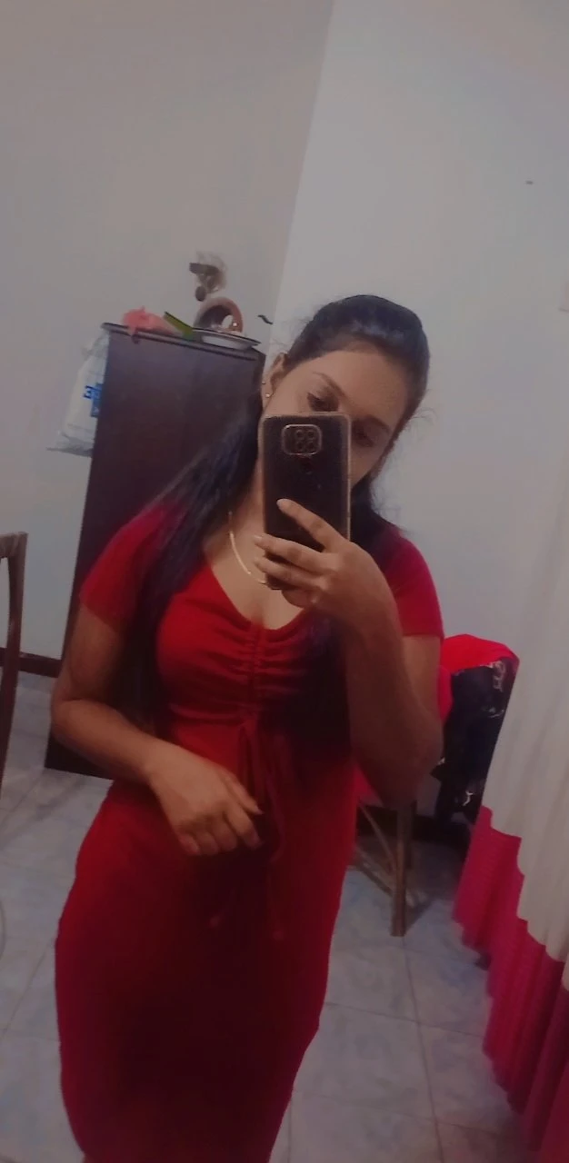 Exclusive Outcall Services With Veena – Sri Lankan escort in Colombo — 13 / 26